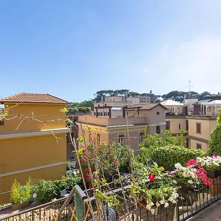 Vatican Terrace Roma